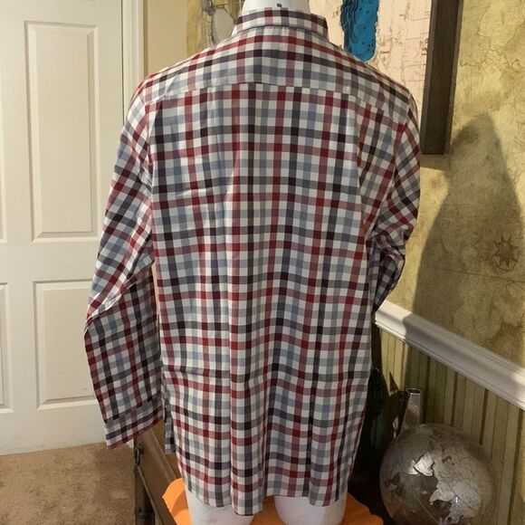 The North Face check button down. - Picture 3 of 11